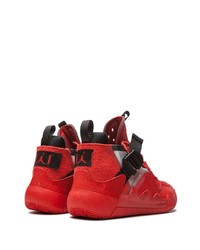 Мужские красные кроссовки от Jordan