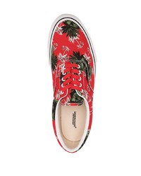 Мужские красные низкие кеды с принтом от UNDERCOVE