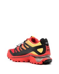 Мужские красные низкие кеды от Salomon