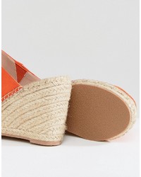 Красные сабо от London Rebel