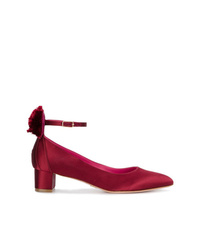 Красные сатиновые туфли от Oscar Tiye