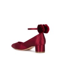 Красные сатиновые туфли от Oscar Tiye