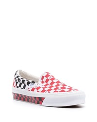 Мужские красные слипоны в клетку от Vans