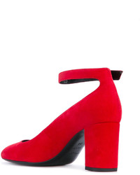 Красные туфли от Saint Laurent