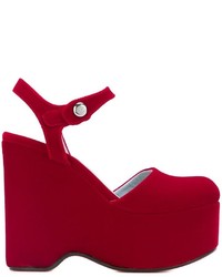 Красные туфли от Chiara Ferragni