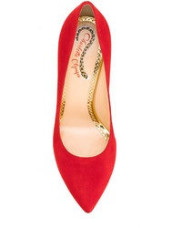 Красные туфли от Charlotte Olympia