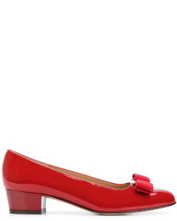 Красные туфли от Salvatore Ferragamo