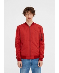 Мужской красный бомбер от Pull&Bear