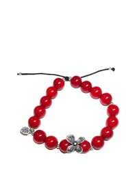 Красный браслет от Amorem