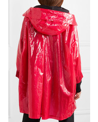Женский красный дождевик от Moncler