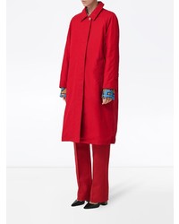 Женский красный дождевик от Burberry
