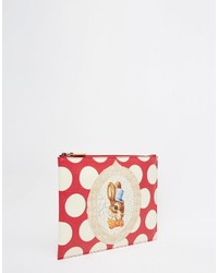 Красный клатч от Vivienne Westwood