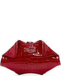 Красный кожаный клатч от Alexander McQueen