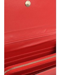 Красный кожаный клатч от David Jones