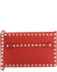 Красный кожаный клатч от Valentino Garavani