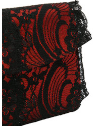 Красный кружевной клатч от Casadei