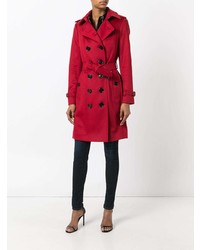 Женский красный плащ от Burberry