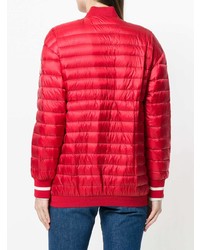 Женский красный пуховик от Moncler