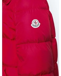 Женский красный пуховик от Moncler