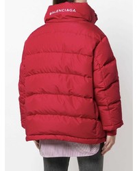 Женский красный пуховик от Balenciaga