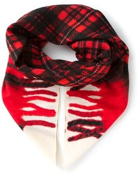 Мужской красный шарф в шотландскую клетку от Golden Goose Deluxe Brand