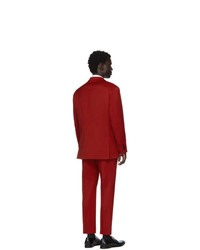 Красный шерстяной костюм от Hugo