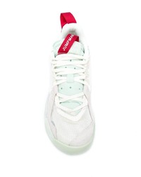 Мужские мятные кроссовки от Jordan