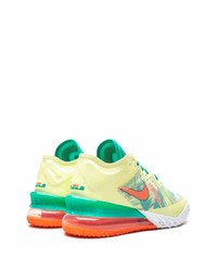 Мужские мятные кроссовки от Nike