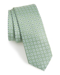 Мятный галстук с геометрическим рисунком