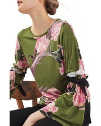 Оливковая блузка с цветочным принтом