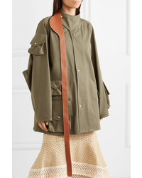 Оливковая куртка в стиле милитари от Loewe