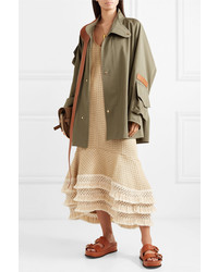 Оливковая куртка в стиле милитари от Loewe