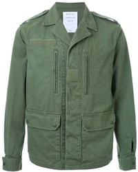 Мужская оливковая куртка в стиле милитари