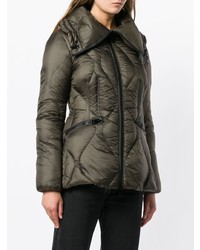 Женская оливковая куртка-пуховик от Moncler