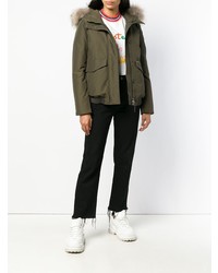 Женская оливковая куртка-пуховик от Woolrich