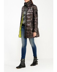 Женская оливковая куртка-пуховик от Replay