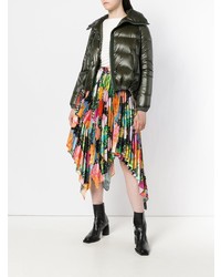 Женская оливковая куртка-пуховик от Sacai