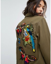 Женская оливковая куртка с вышивкой от Glamorous