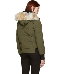 Женская оливковая куртка от Canada Goose