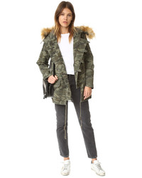 Женская оливковая парка с камуфляжным принтом от Capulet