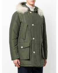 Мужская оливковая парка от Woolrich