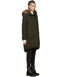 Женская оливковая парка от Moncler
