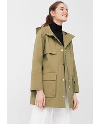 Женская оливковая парка от Mango