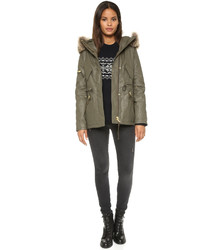 Женская оливковая парка от SAM.