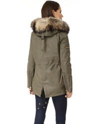Женская оливковая парка от SAM.