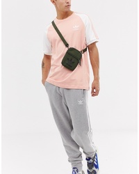 Мужская оливковая поясная сумка от adidas Originals