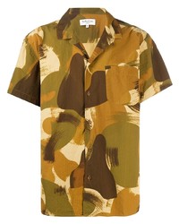 Мужская оливковая рубашка с коротким рукавом с камуфляжным принтом от YMC