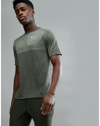 Мужская оливковая футболка с круглым вырезом от Nike Running