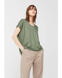 Женская оливковая футболка от Mango