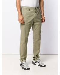 Оливковые брюки чинос от Stone Island